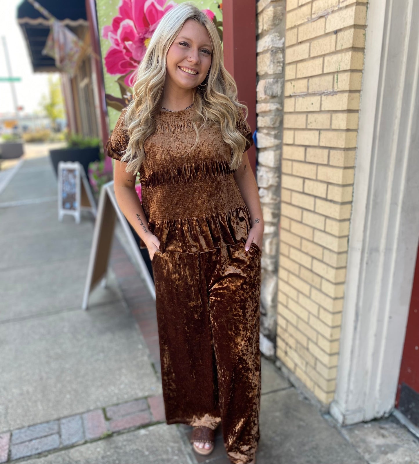 CRUSHING ON YOU-BROWN VELVET TOP