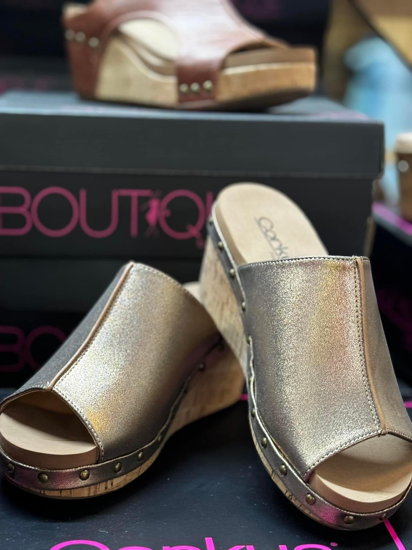 Corkys Hissy Fit Bronze