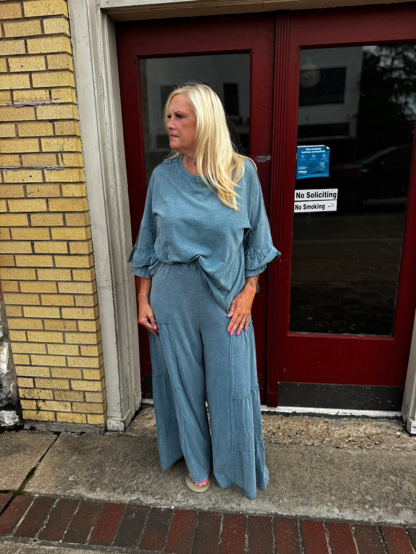 EVELYN TEAL WING RUFFLE SLEEVE TOP