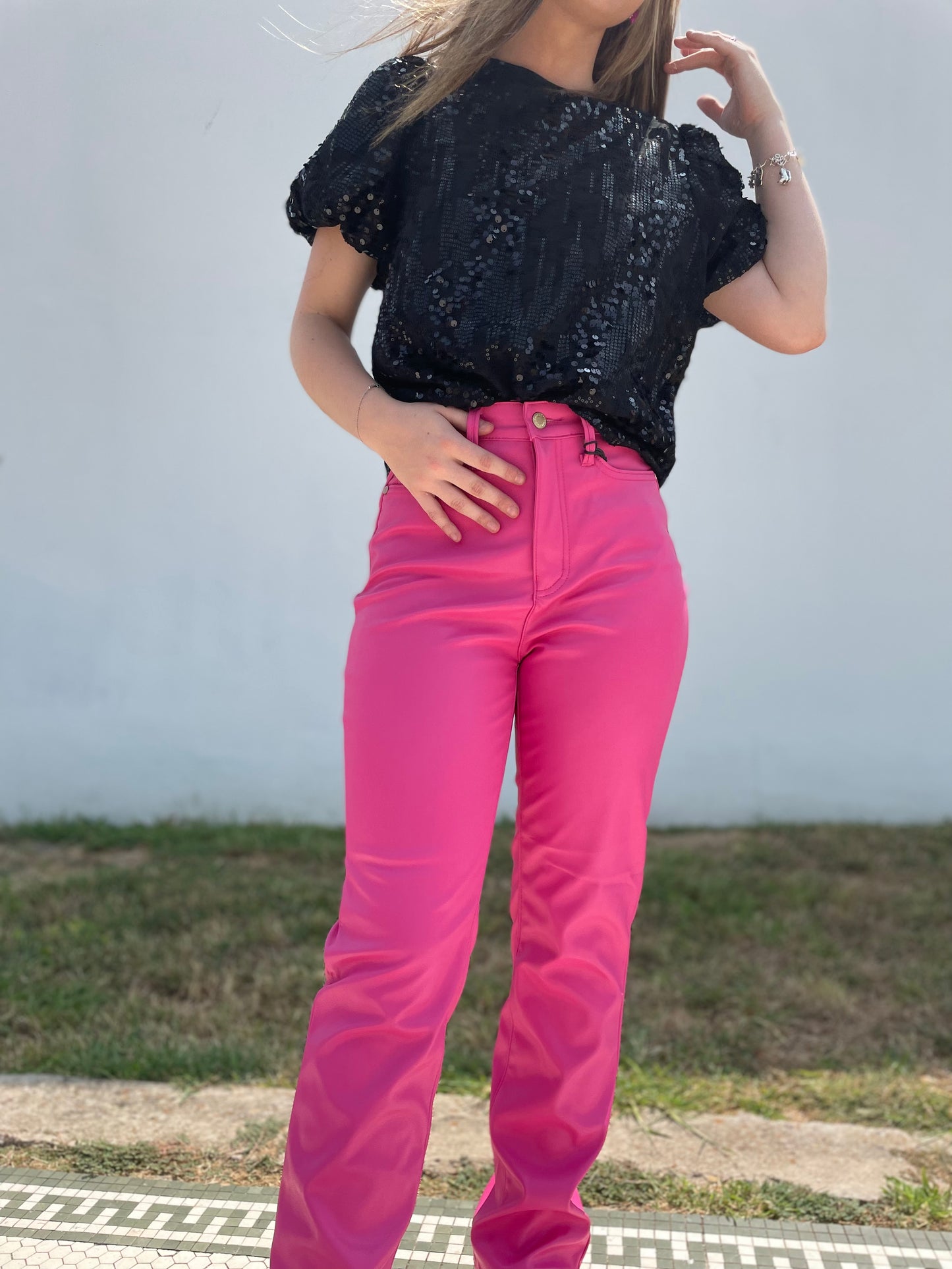 JUDY BLUE VENTURE OUT PINK PLEATHER PANTS STRAIGHT FIT