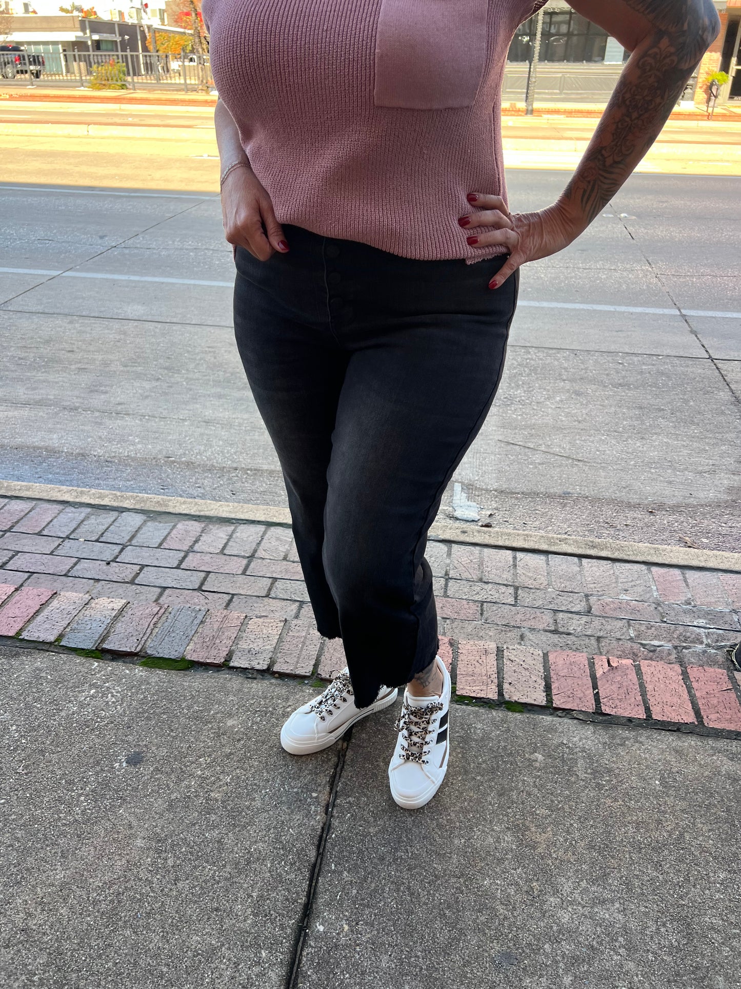 Judy Blue Night Out Black Cropped Jeans