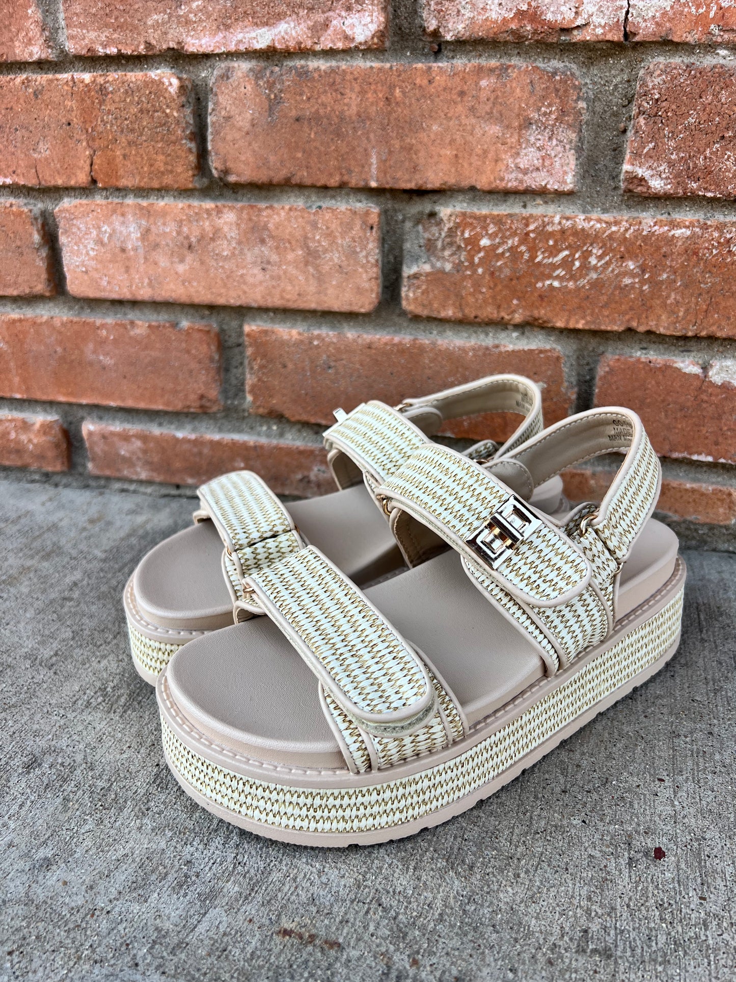 Corkys Go For It Sand Raffia