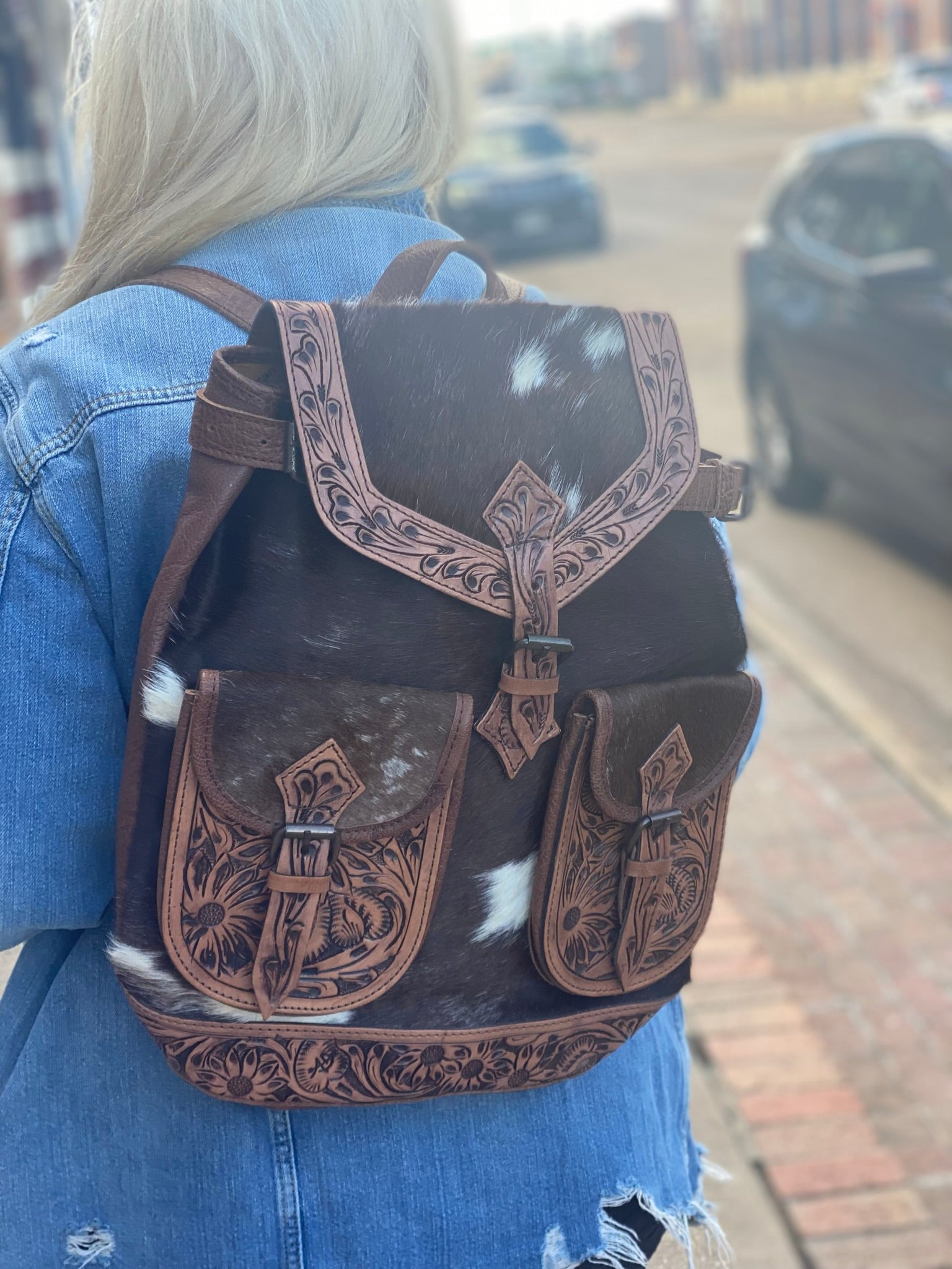 American Darling Black White Cowhide Backpack with Tooled Leather Flap NWOT American Darling Genuine Cowhide Hair-On Conceal Carry Sling  main image 2