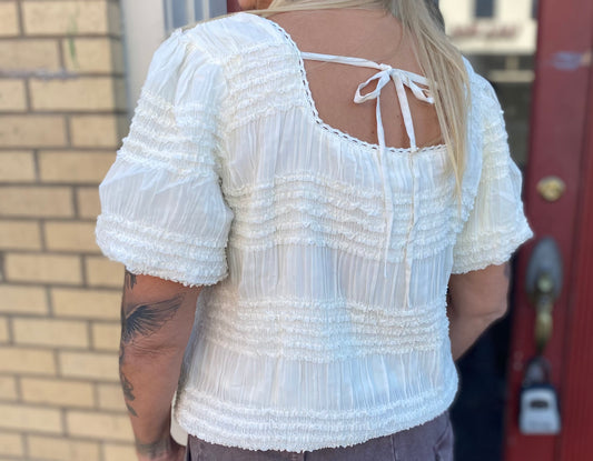 JULIET CREAM BUBBLE SLEEVE TOP
