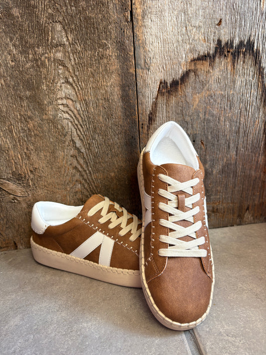 Corkys Friend Zone Cognac Sneakers