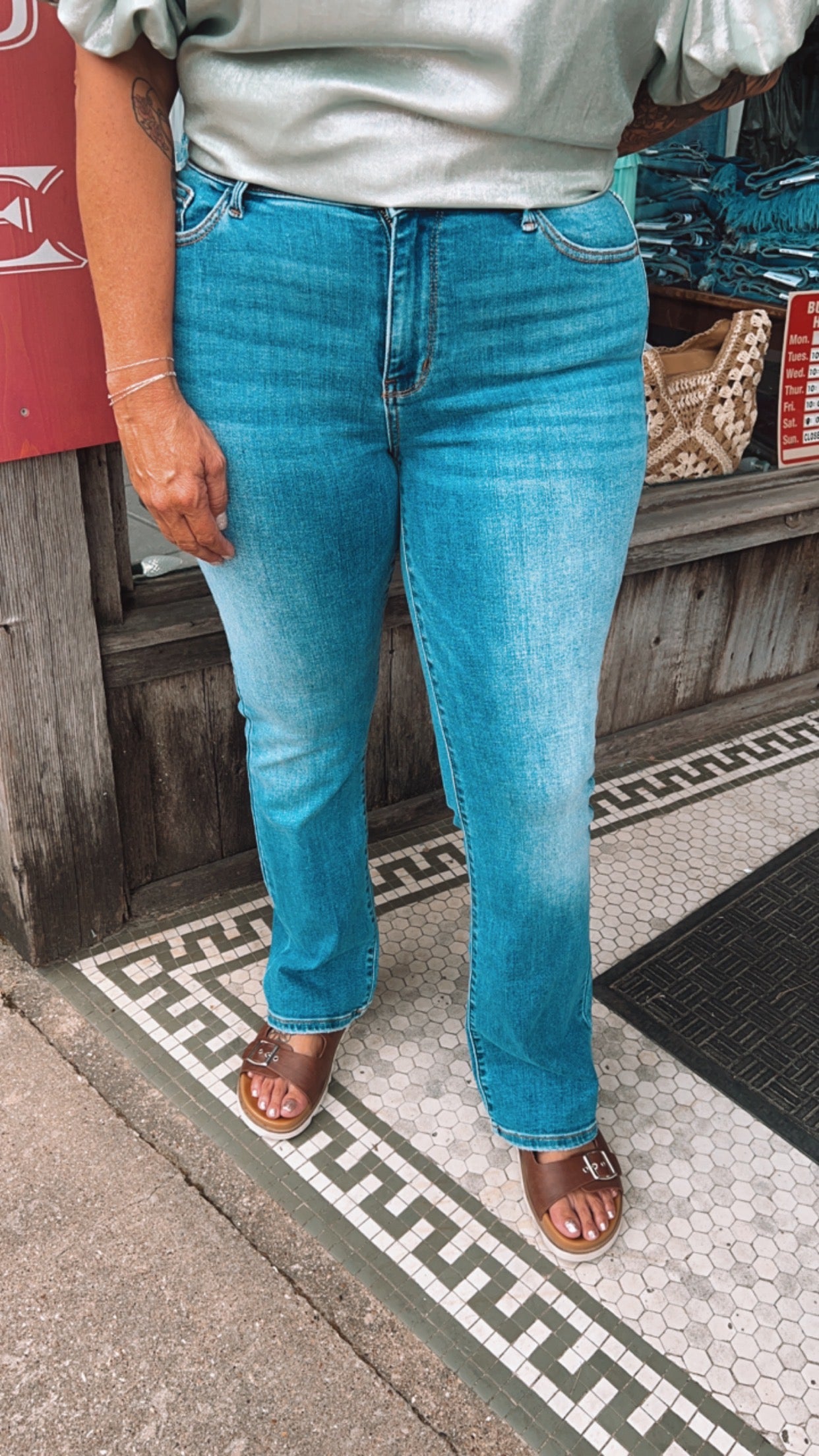 Judy Blue Murphy Mid Rise Vintage Bootcut Jeans