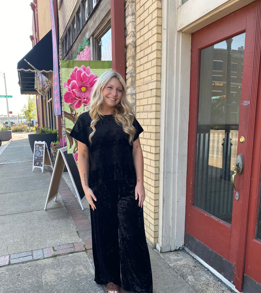 CRUSHING ON YOU - BLACK VELVET TOP