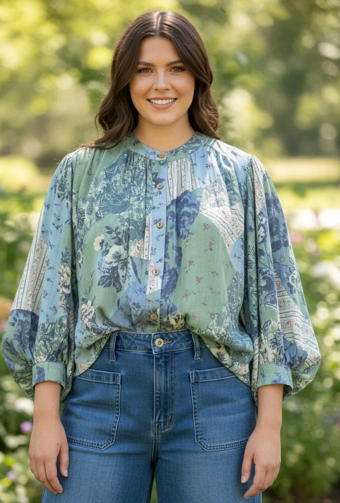 DAYDREAMING PATCHWORK PRINT TOP