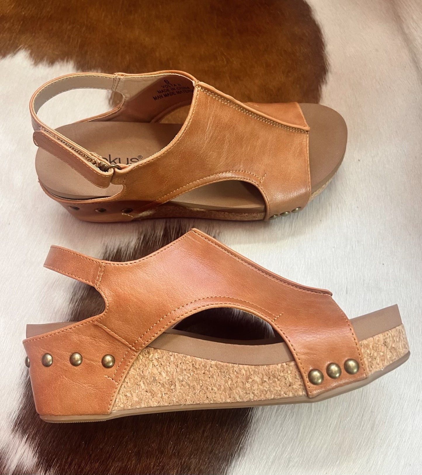 Corkys Cognac Volta II Wedges