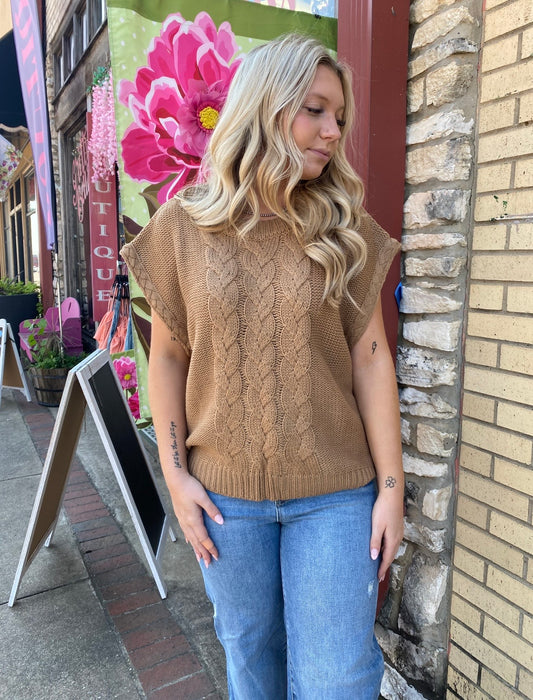 CAILEIGH CABLE KNIT SWEATER VEST MOCHA