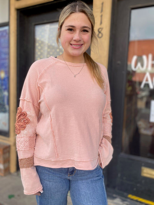 EASEL APPLIQUE DEMPSEY LONG SLEEVE