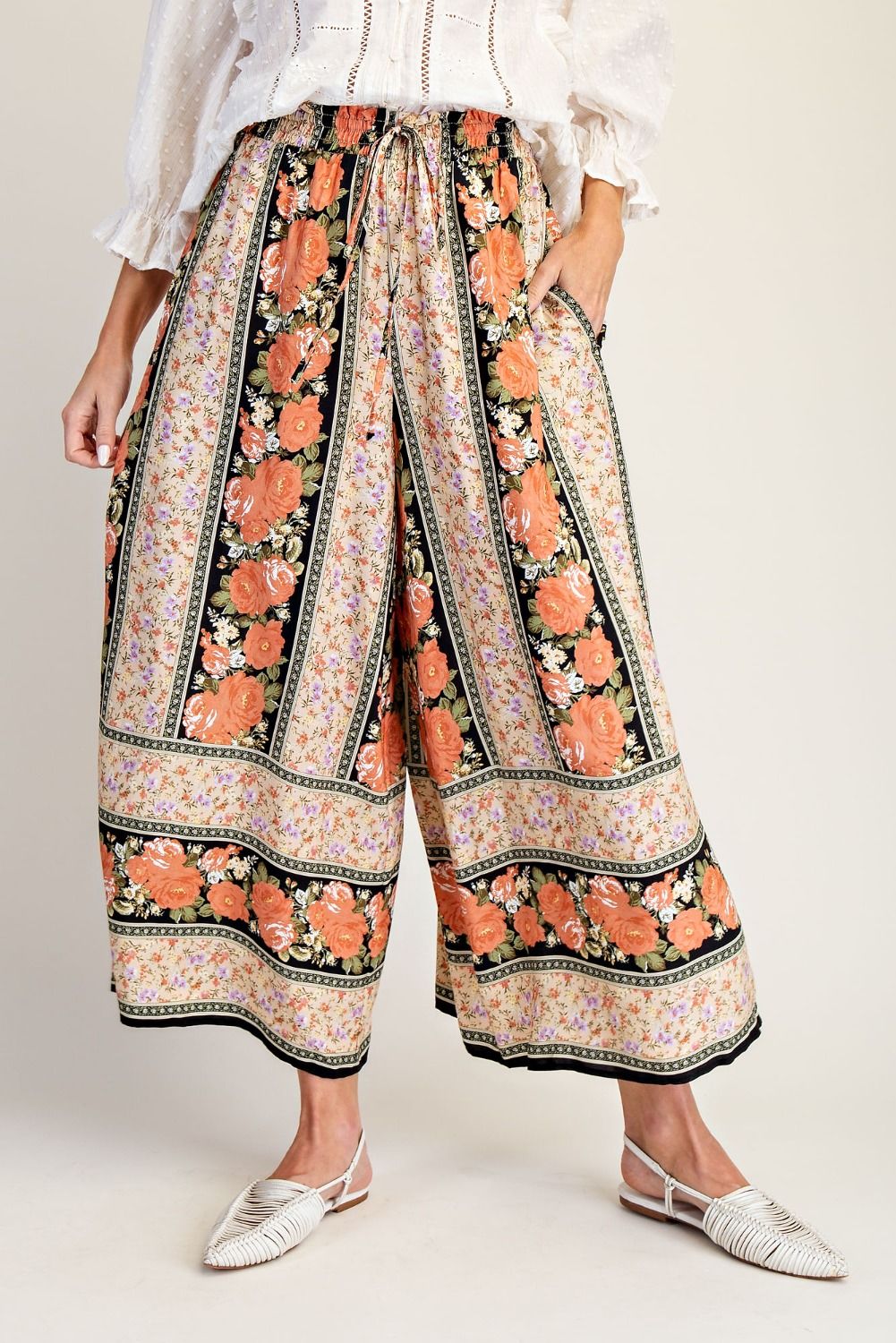 VINTAGE FLOWY FLORAL CROP PANTS