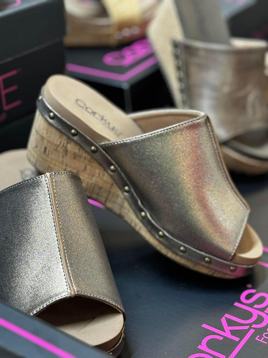 Corkys Hissy Fit Bronze