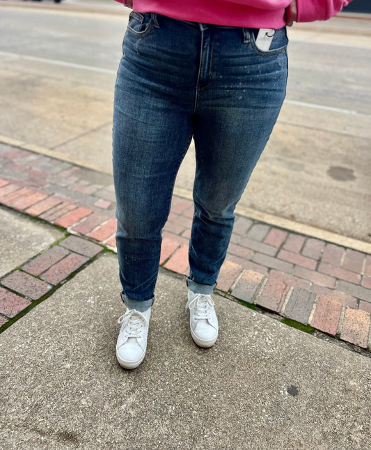 Judy Blue Bleach Splash Boyfriend Jeans