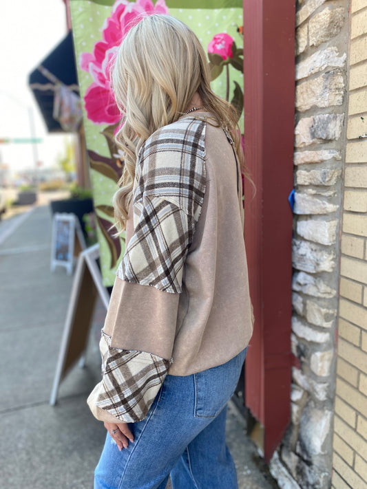 LATTE PLAID SWEATSHIRT