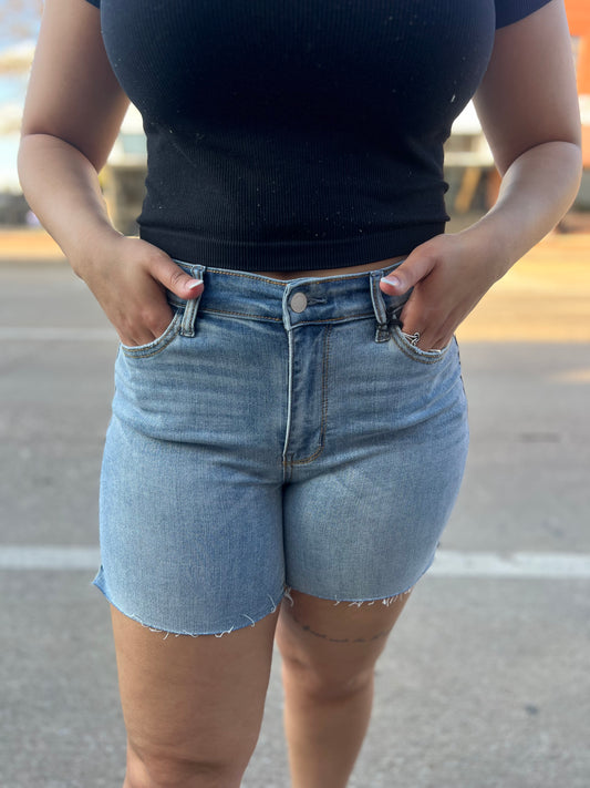 Judy Blue Belize Mid Rise Short