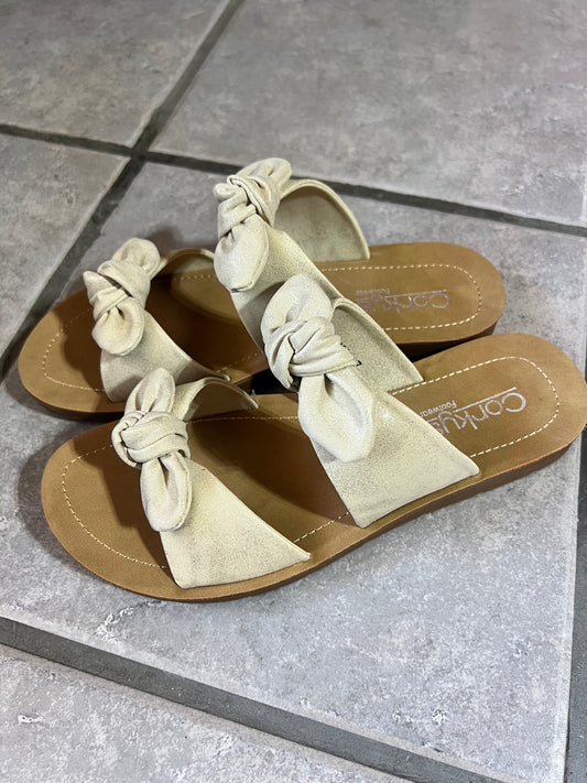 Corkys Take A Bow Gold Wash Metallic