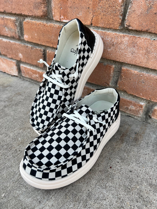 Corkys Black & White Check Kayak 2