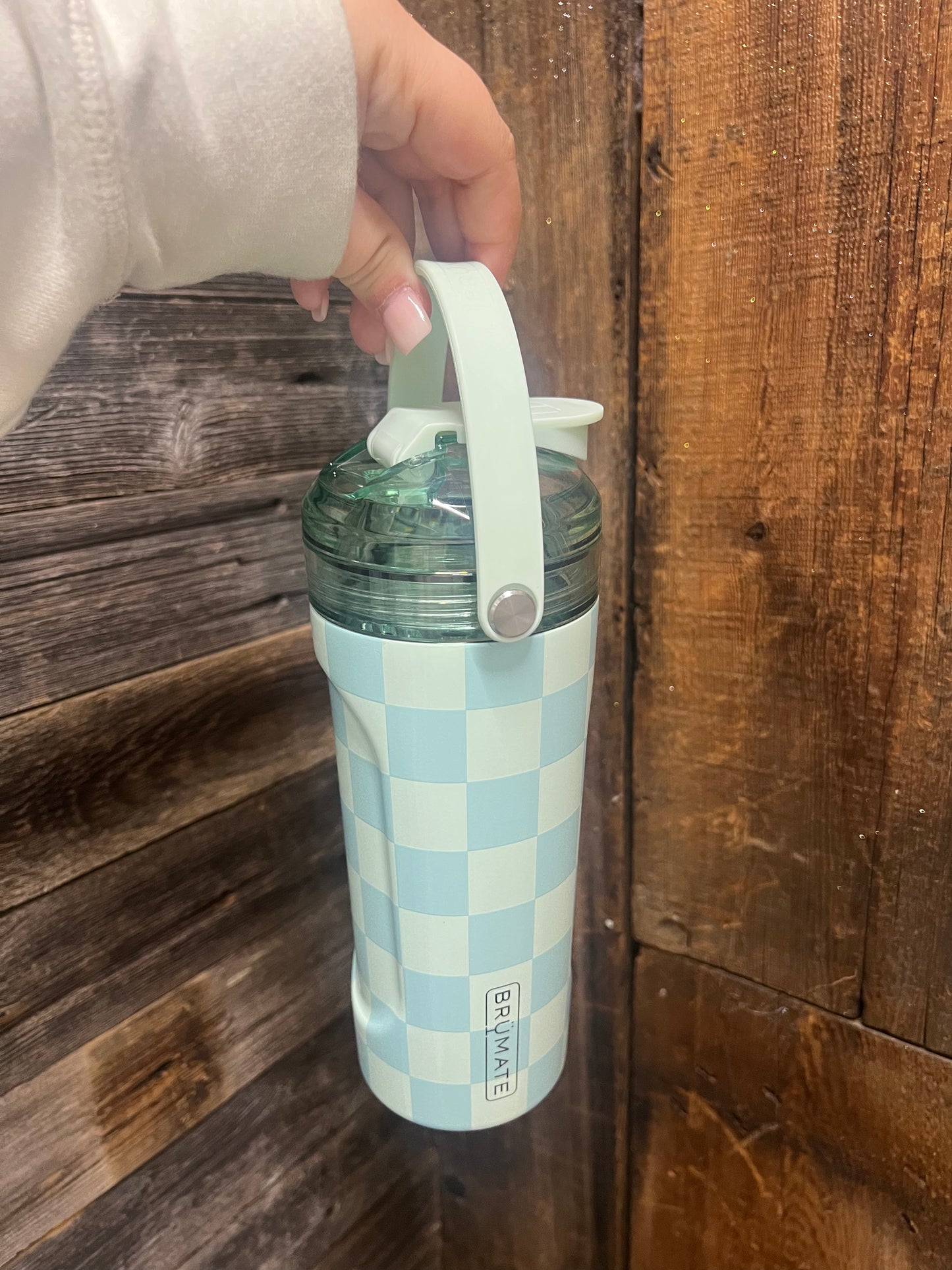 Brumate Seafoam Checker Shaker