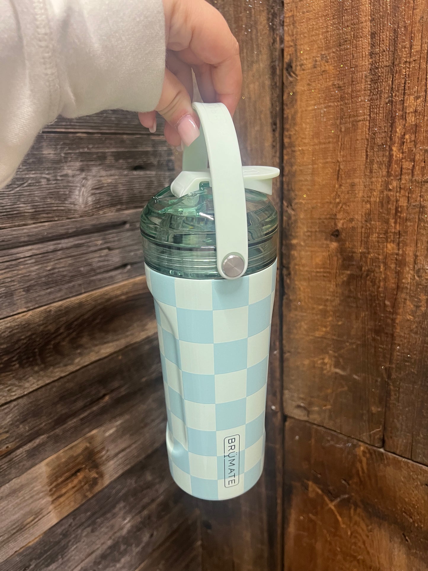 Brumate Seafoam Checker Shaker