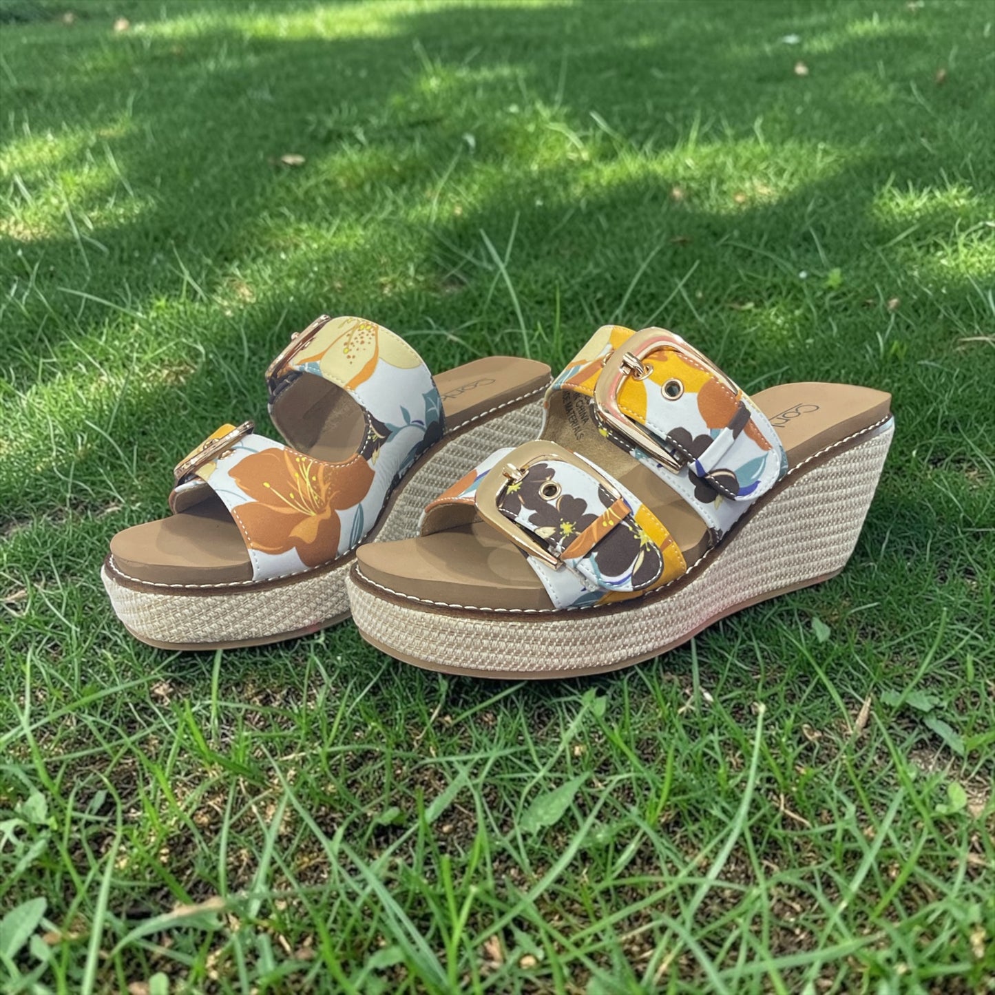 CORKYS MANIFEST NATURAL HIBISCUS WEDGE