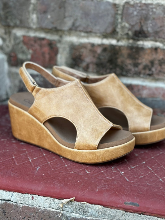 Corkys Carley Too Caramel Wedge