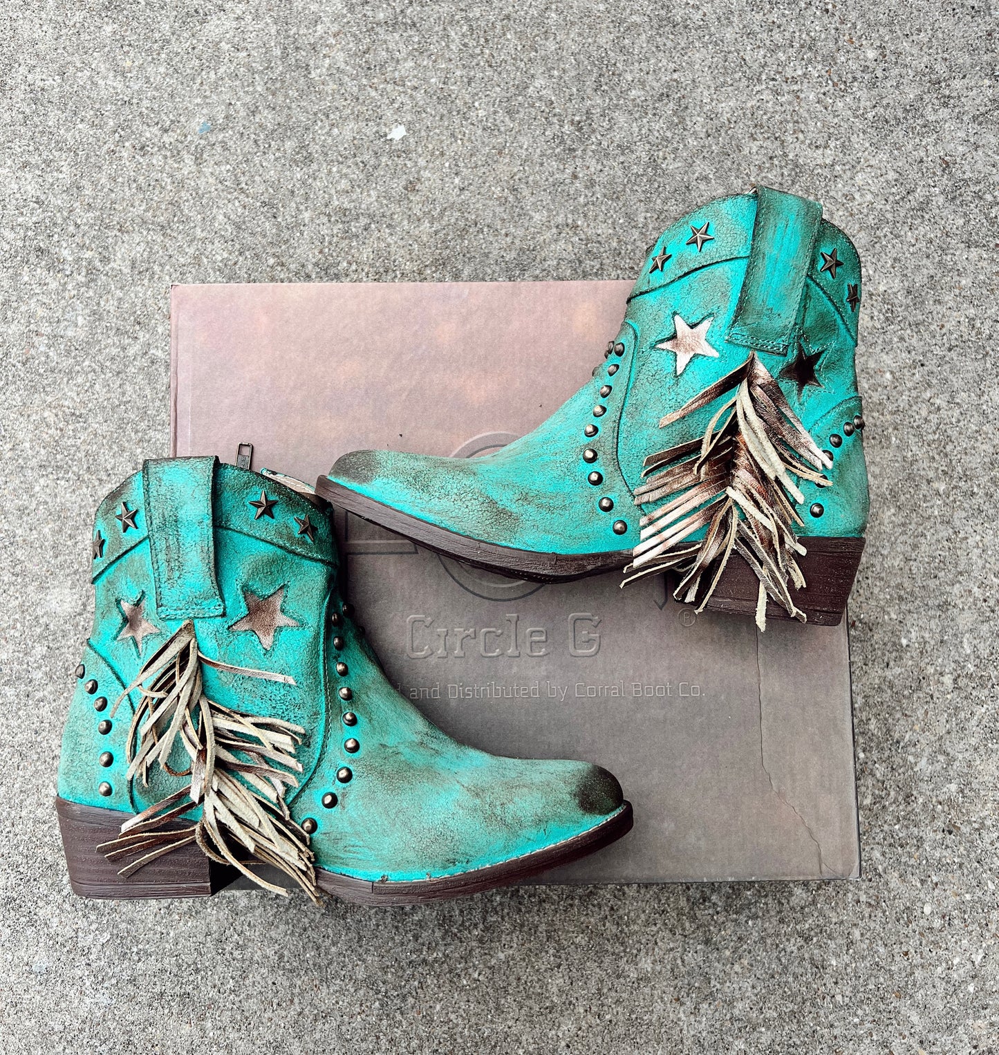 Corral Circle G Distressed Turquoise Fringe star Boots