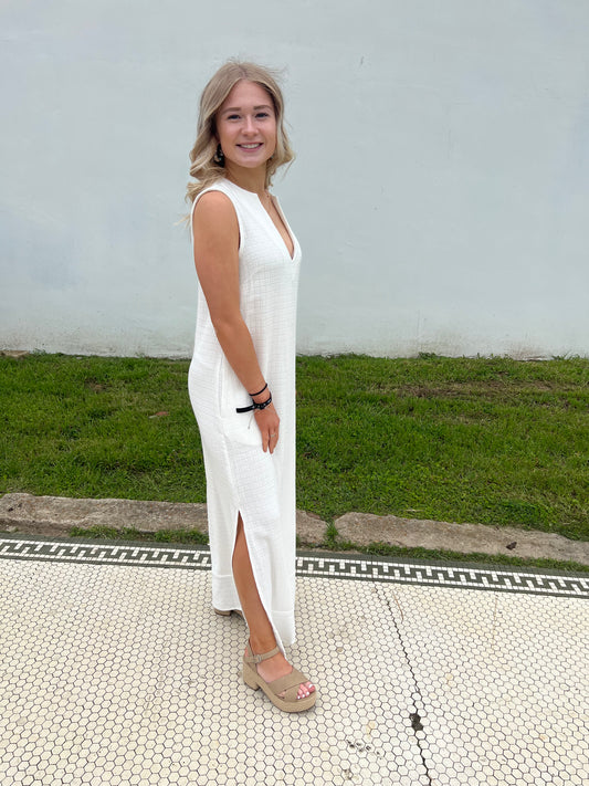 Beach Days White Linen V-Neck Dress